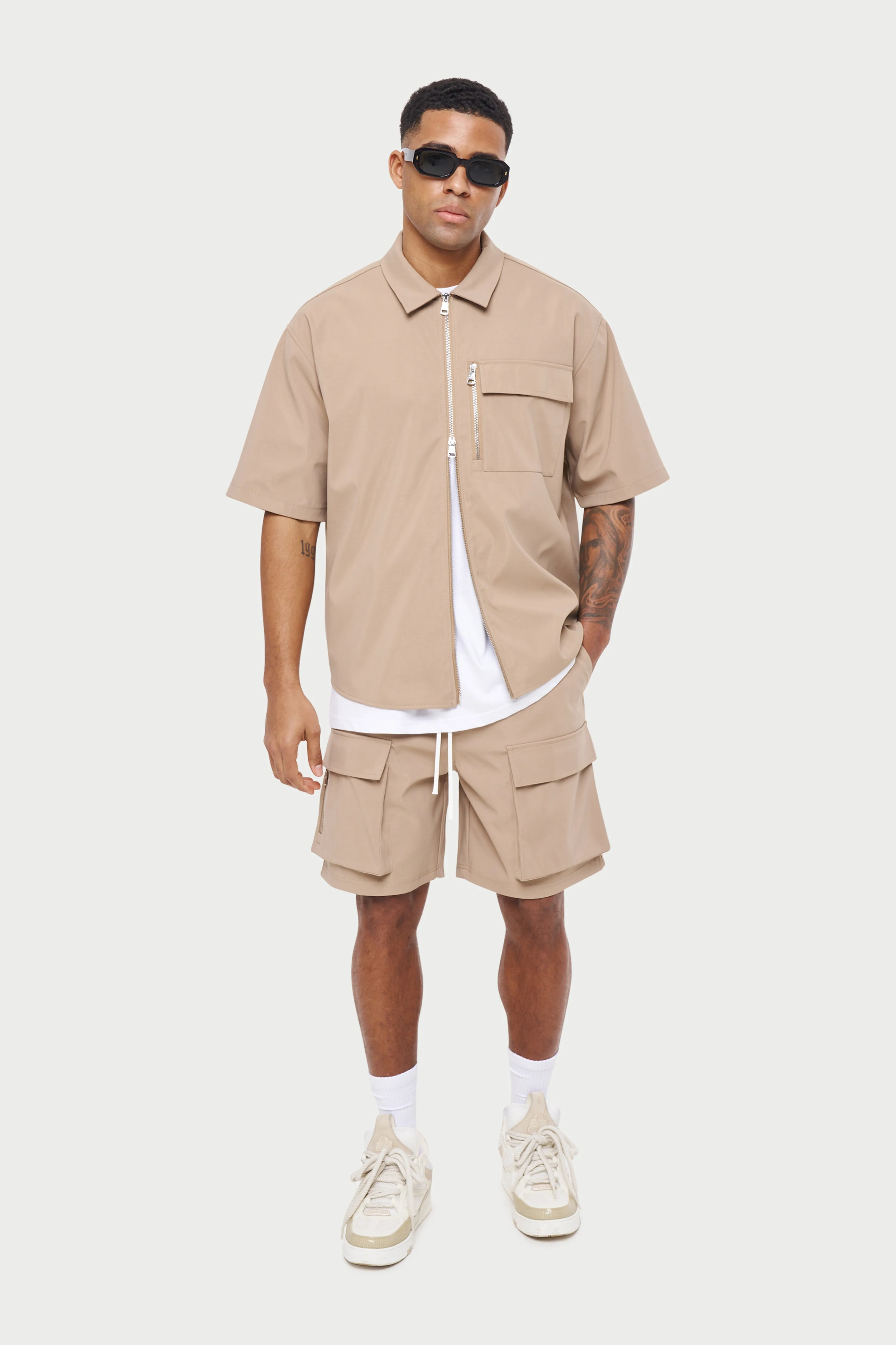 HEAVYWEIGHT ZIP CARGO SHORTS - BEIGE