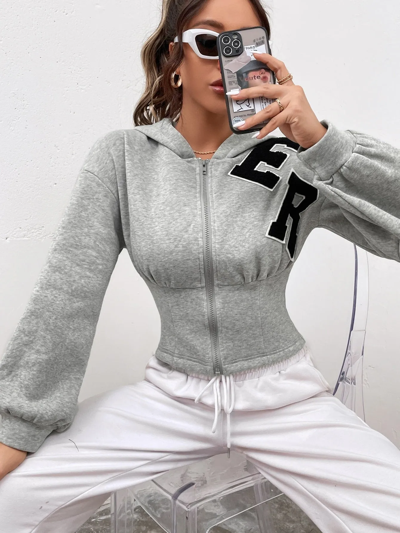 Letter Patch Drop Shoulder Zip Up Corset Waist Thermal Hoodie