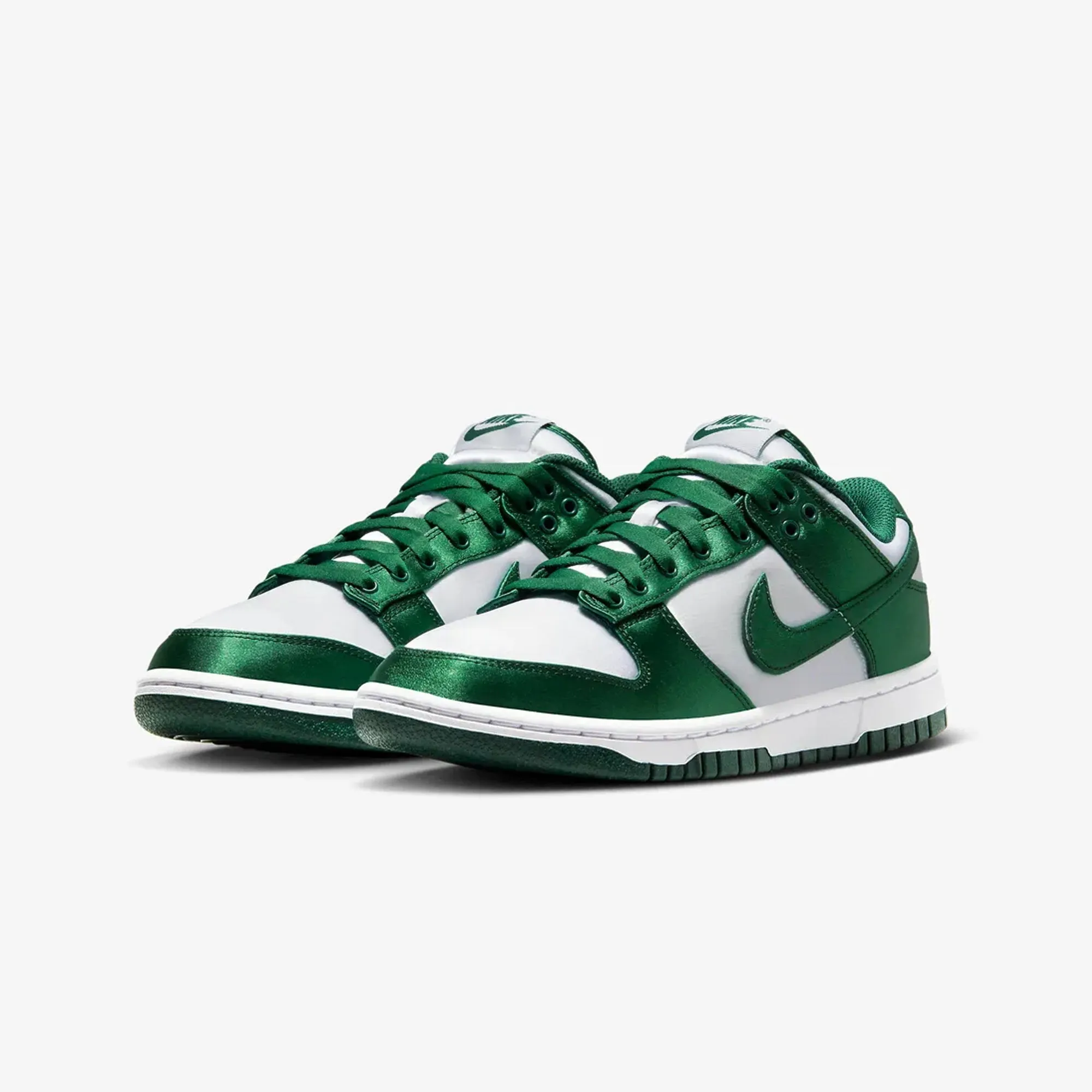 WMN'S DUNK LOW 'WHITE/TEAM GREEN'