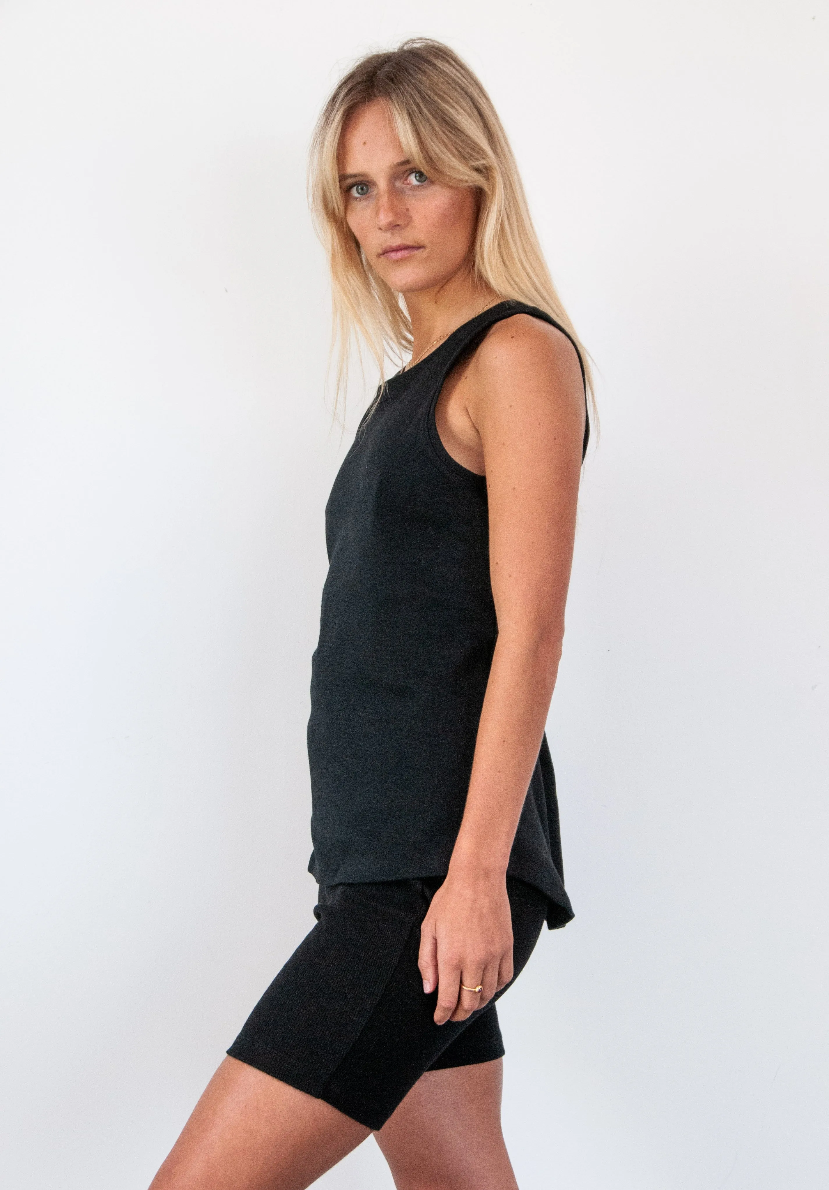 Yogi Tank Black